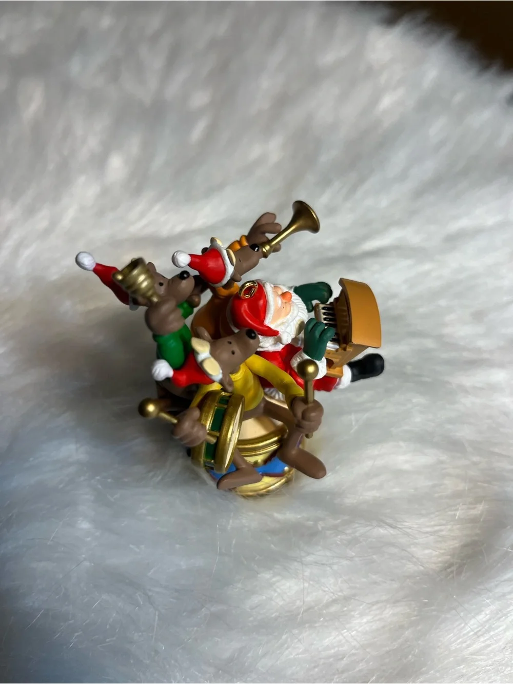 Hallmark 2001 Kris and the Kringles Musical Santa Ornament